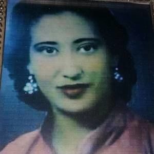 Meet your Posher, Nona